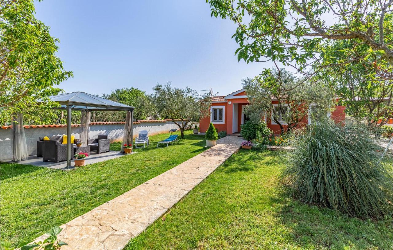 Holiday home 2 Bedroom Lovely In Medulin